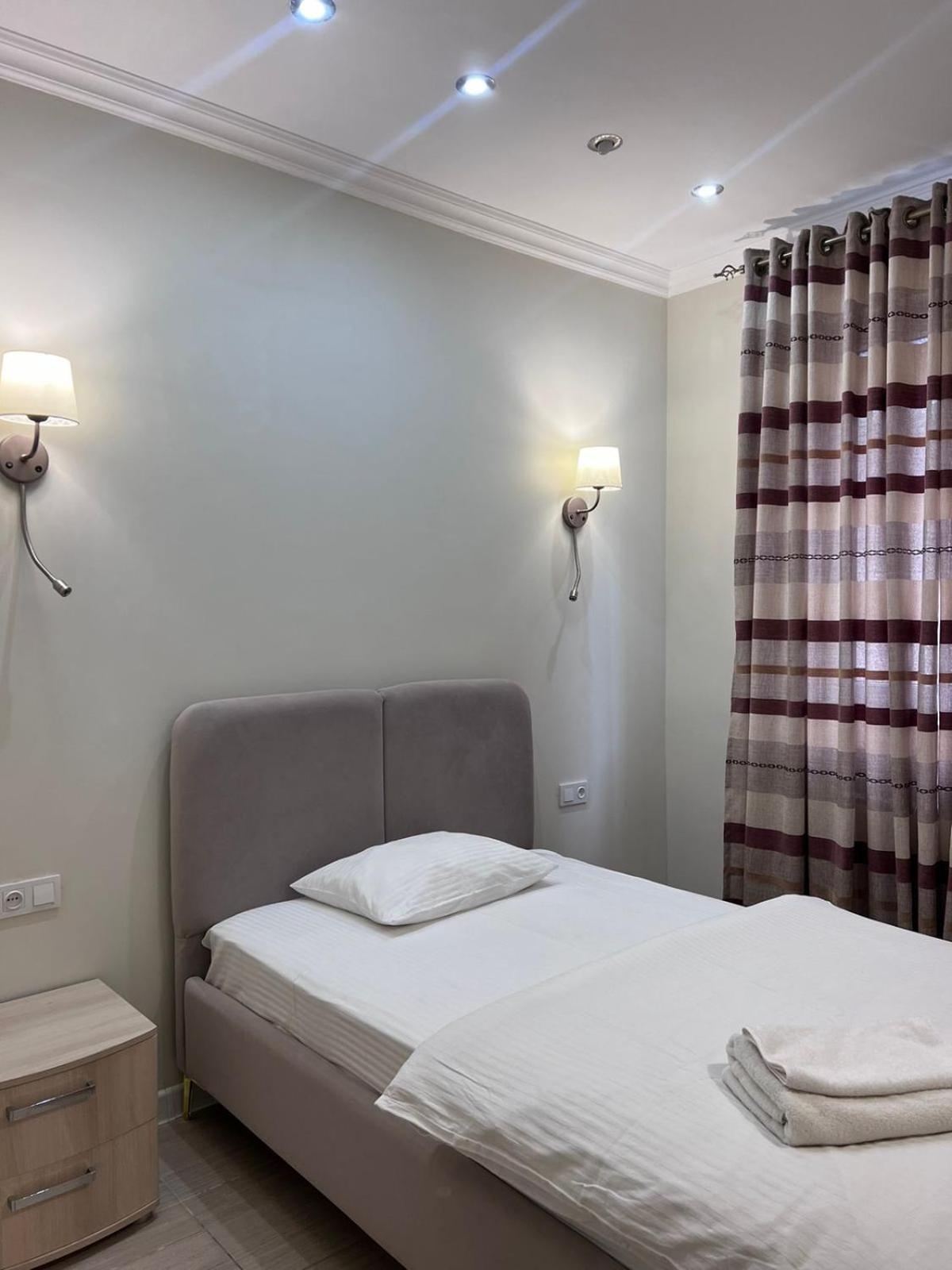 Sarai-Batu Guest House Atyrau Ngoại thất bức ảnh